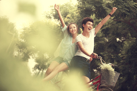 12 chòm sao nam làm thế nào để chơi trò mập mờ